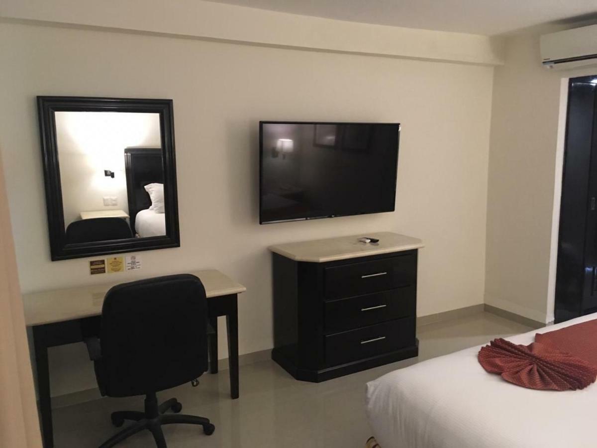 Hotel Lopez Кампече Экстерьер фото